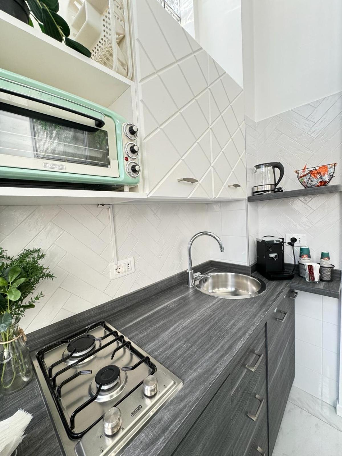 Tommy'S Apartment Pompei Luaran gambar