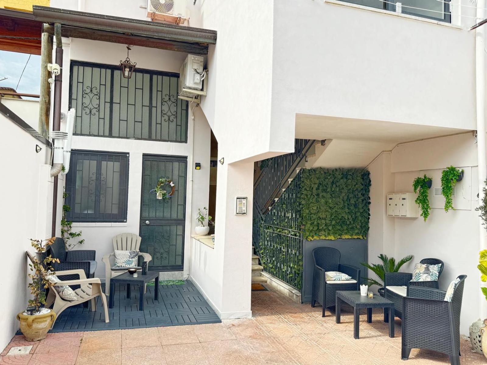Tommy'S Apartment Pompei Luaran gambar