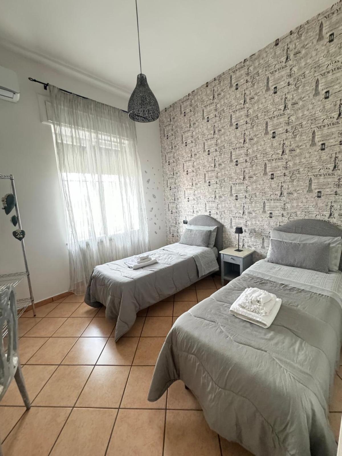 Tommy'S Apartment Pompei Luaran gambar