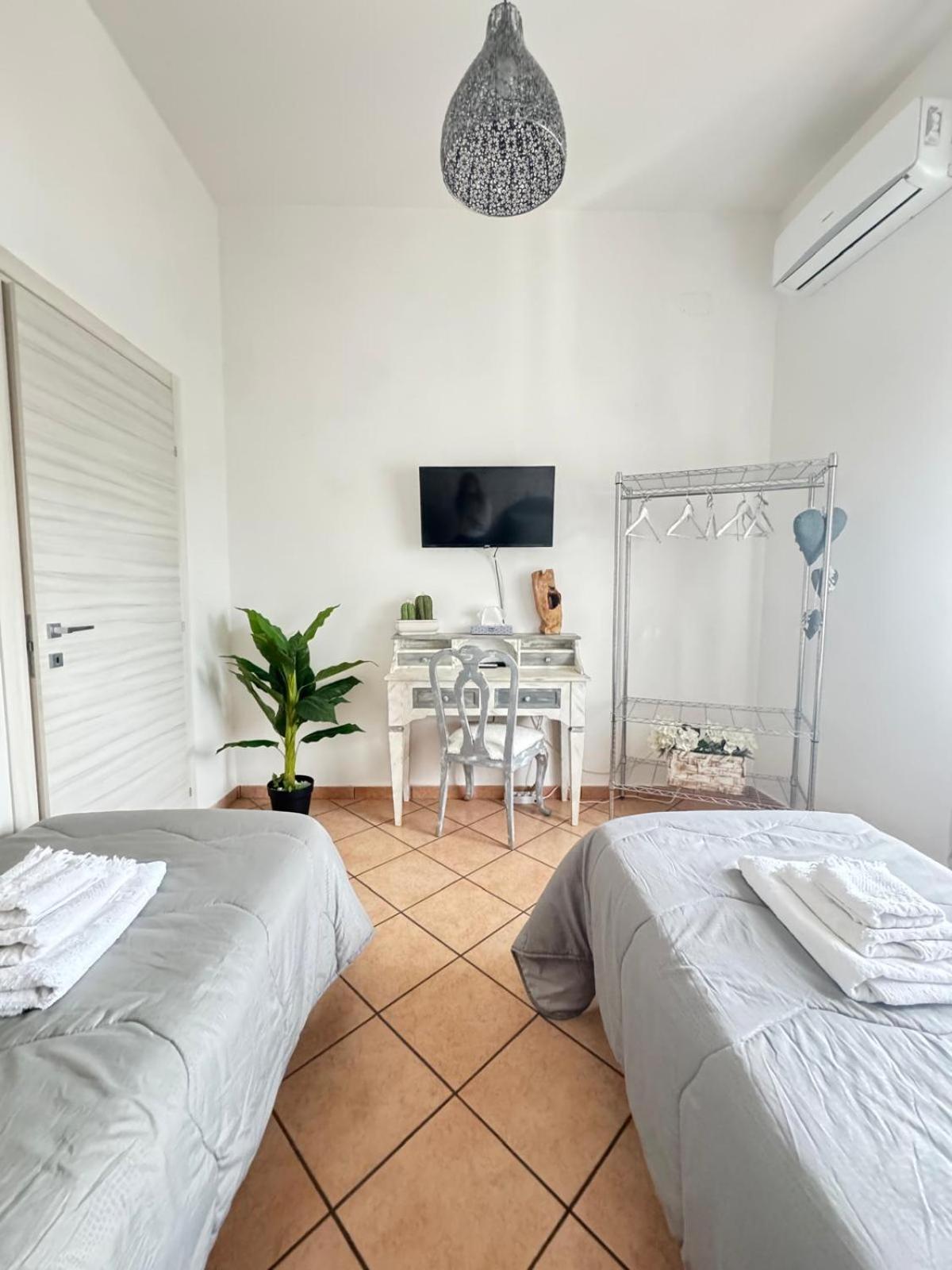 Tommy'S Apartment Pompei Luaran gambar