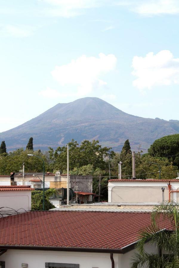 Tommy'S Apartment Pompei Luaran gambar